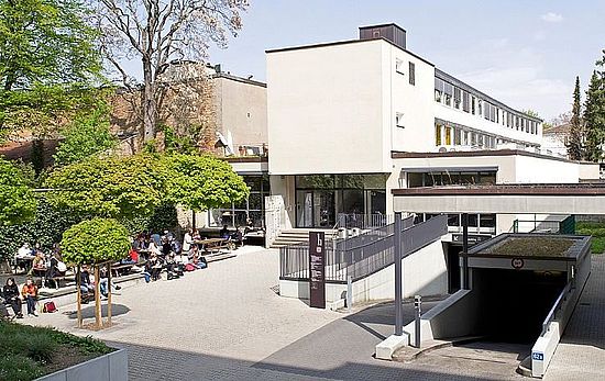 Contact_faculty
