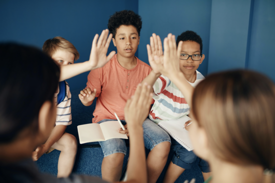 Symbolbid, Kinder diskutieren
